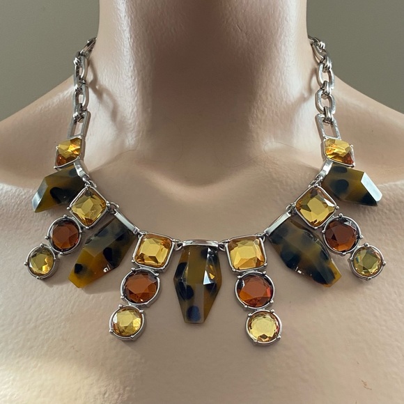 Lia Sophia women animal print amber colour cut crystal, signed necklace. Used. - Picture 1 of 12